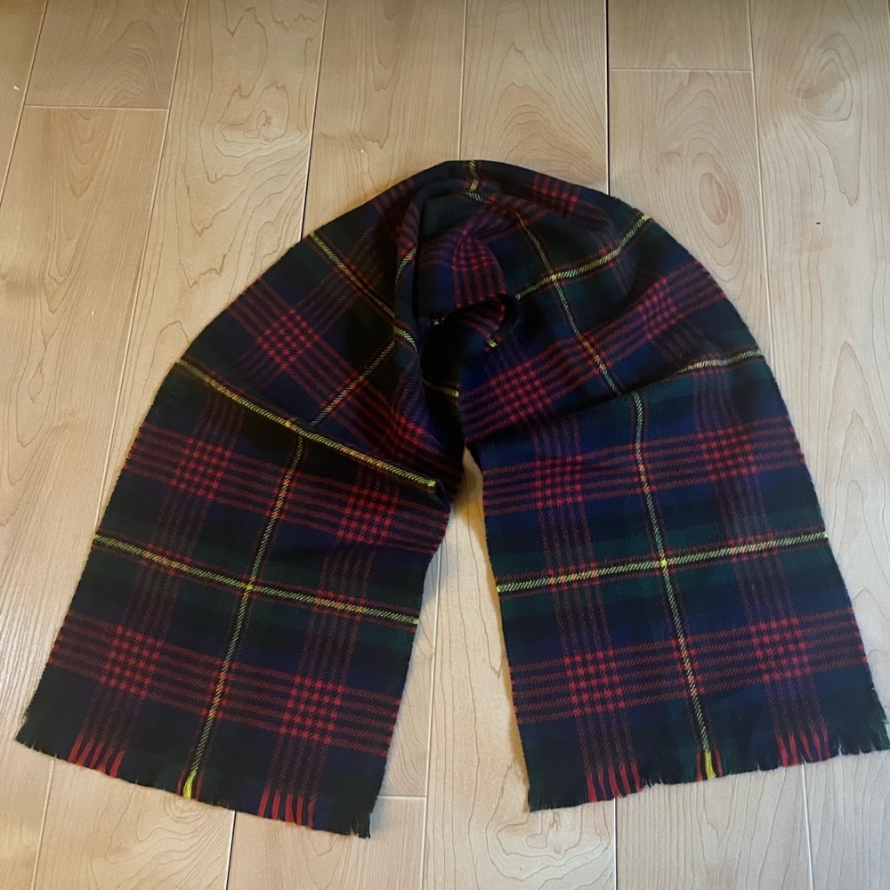 LOCHCARRON of Scotland wool scarf
